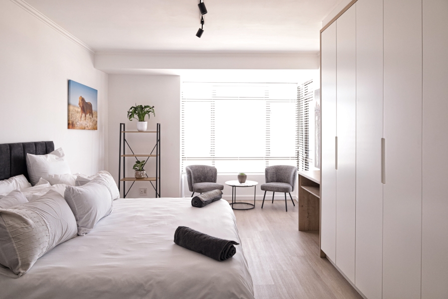 To Let 2 Bedroom Property for Rent in Green Point Western Cape